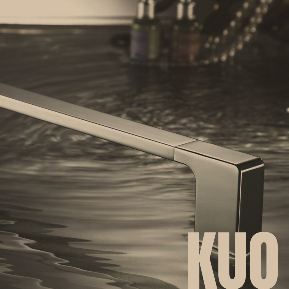 KUO: accesorios de baño en latón para hoteles