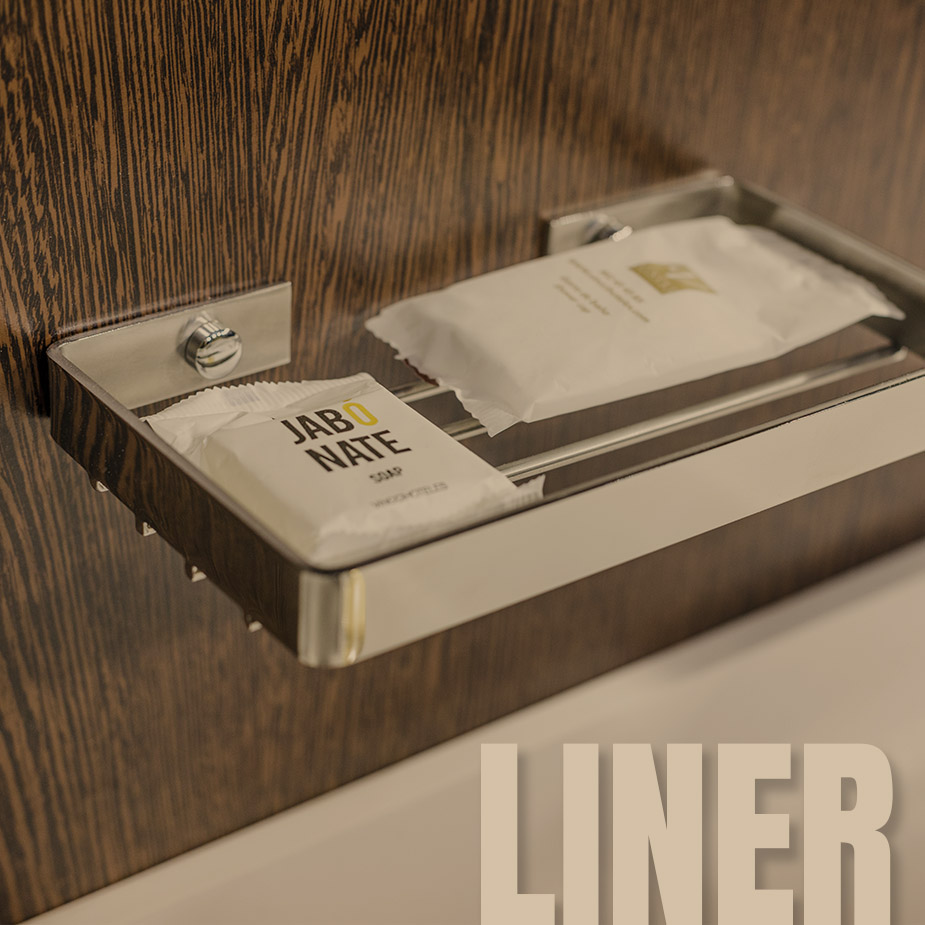 Liner: accesorios de acero inoxidable para baños de hotel